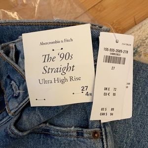 Abercrombie 90s Ultra High Rise Straight Jeans